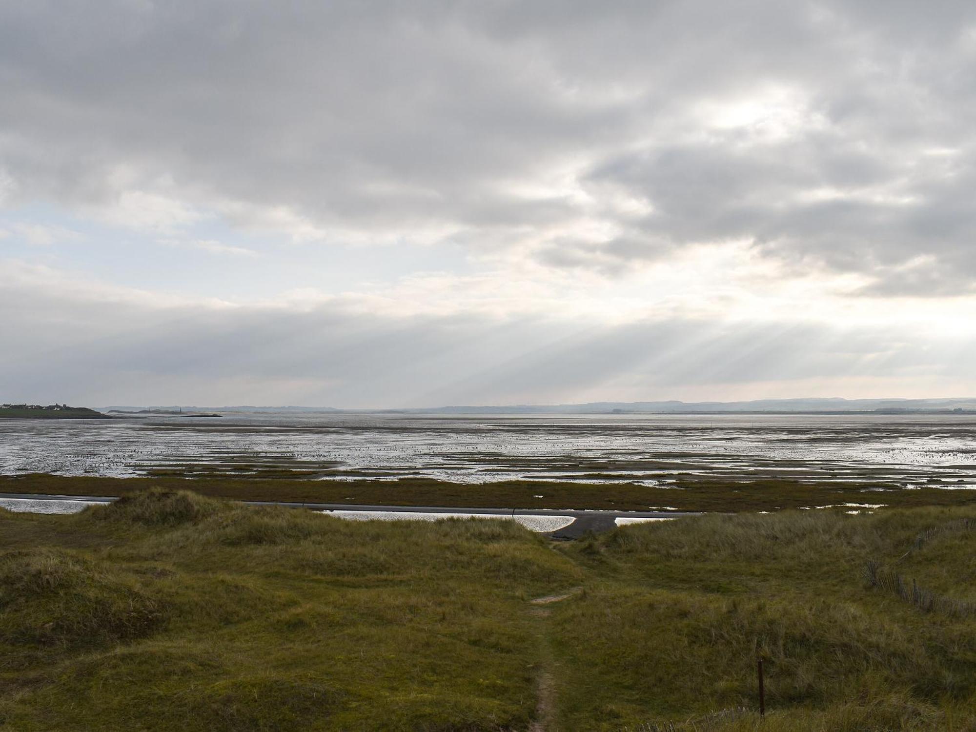 Lower Bamburgh View Holy Island of Lindisfarne Dış mekan fotoğraf